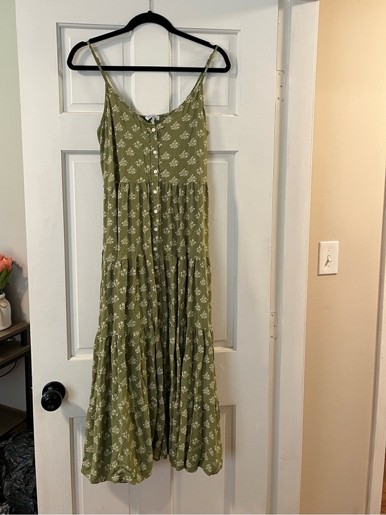 Patrons of Peace Dresses & Skirts - NWOT green and white floral midi dress spaghetti strap